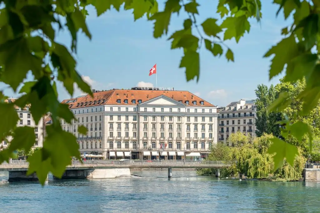 Four Seasons Hotel des Bergues Geneva Escort